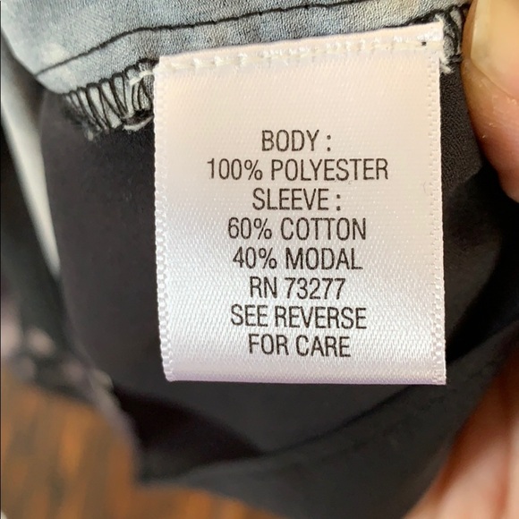 Simply Vera wang top - Picture 4 of 4